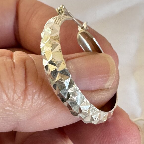 Sterling Silver 925 Geometric Texture Hoop Earrings Hinged Posts 1.25'' Length - Picture 5 of 10